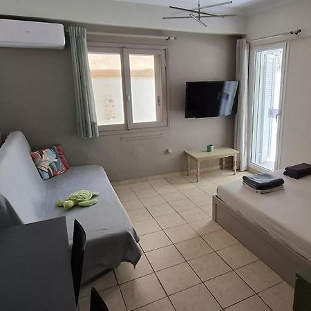 Honeybee4 - Cozy Studio Close To The Port, Airport & Athens Rafina  Exterior photo