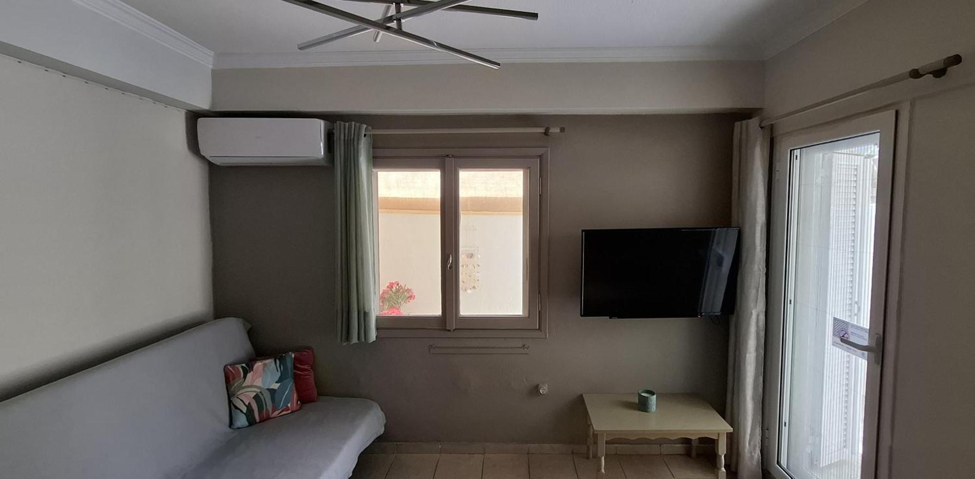 Honeybee4 - Cozy Studio Close To The Port, Airport & Athens Rafina  Exterior photo